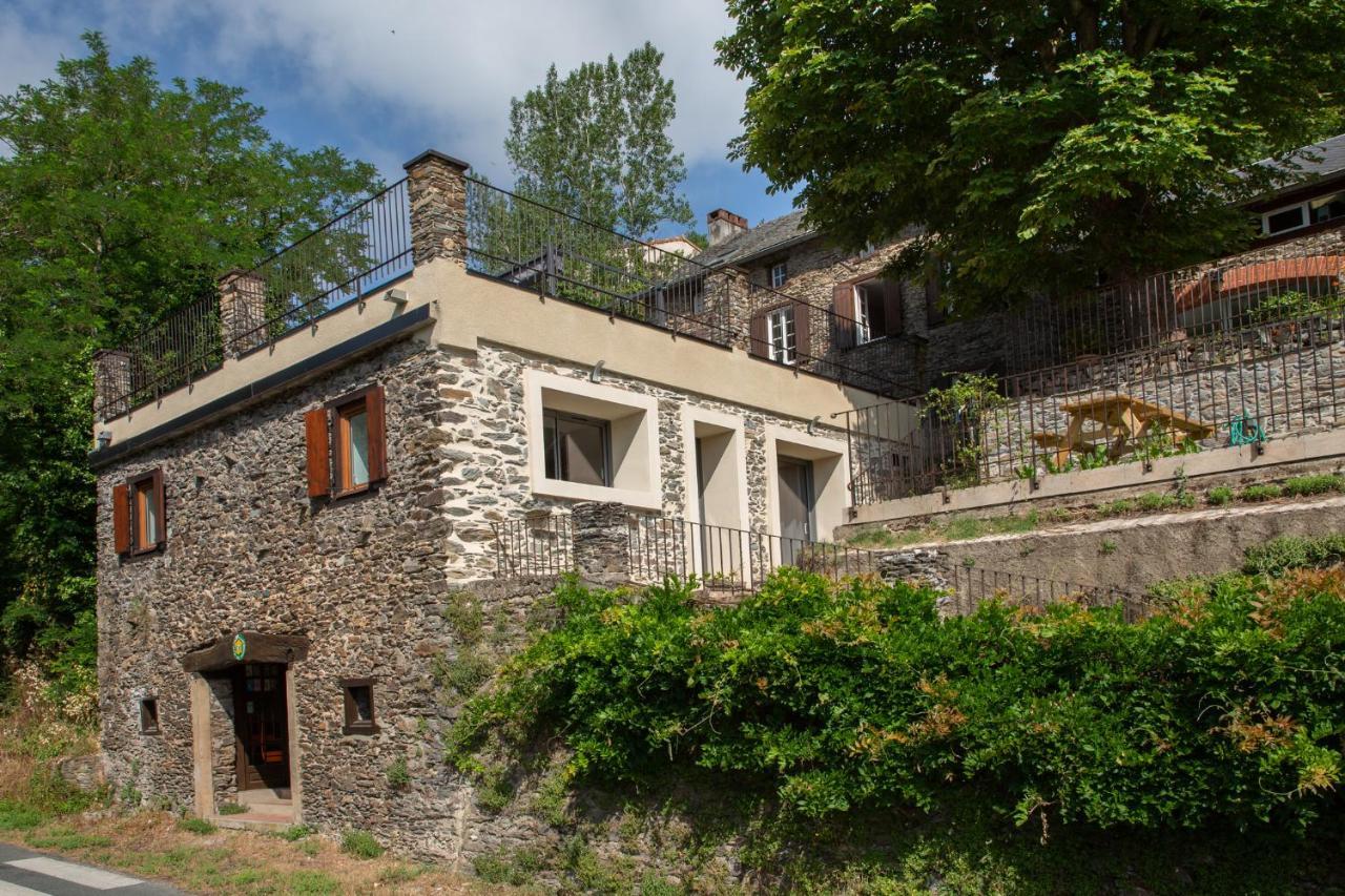 Gite De La Moulinquie Saint-Cirgue Exterior photo